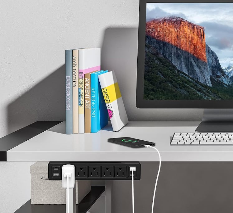 ANNQUAN Under Desk Power Strip