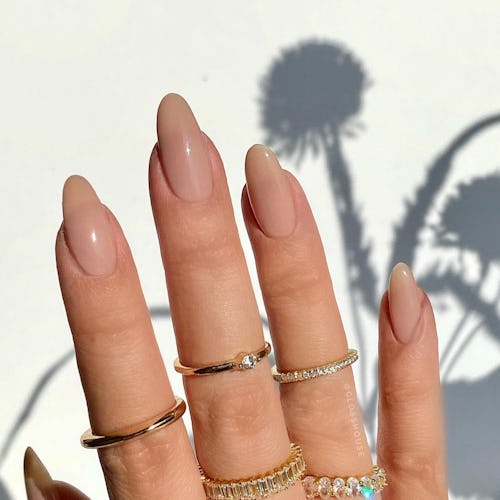 Best nude nails