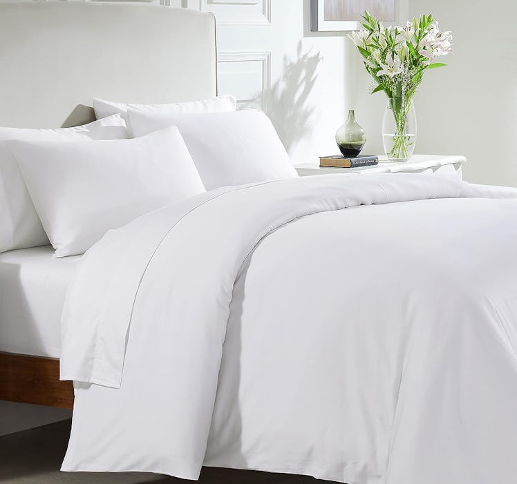 Beckham Hotel Collection Luxury Soft Brushed Microfiber Duvet Cover Set