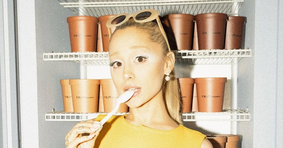 Ariana grande 2025 under skirt