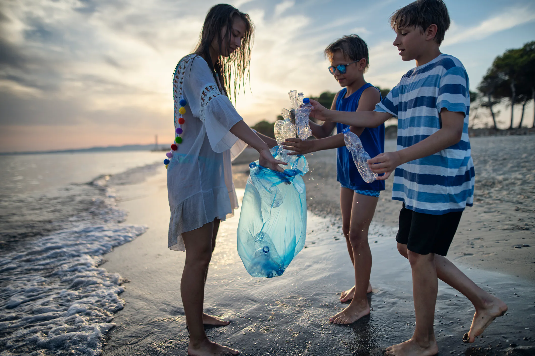 25 Low-Budget Ways To Celebrate The End Of Summer
