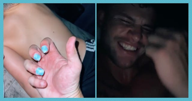 A single dad finds a perfect hack for scratching his don't back just like his mom does.