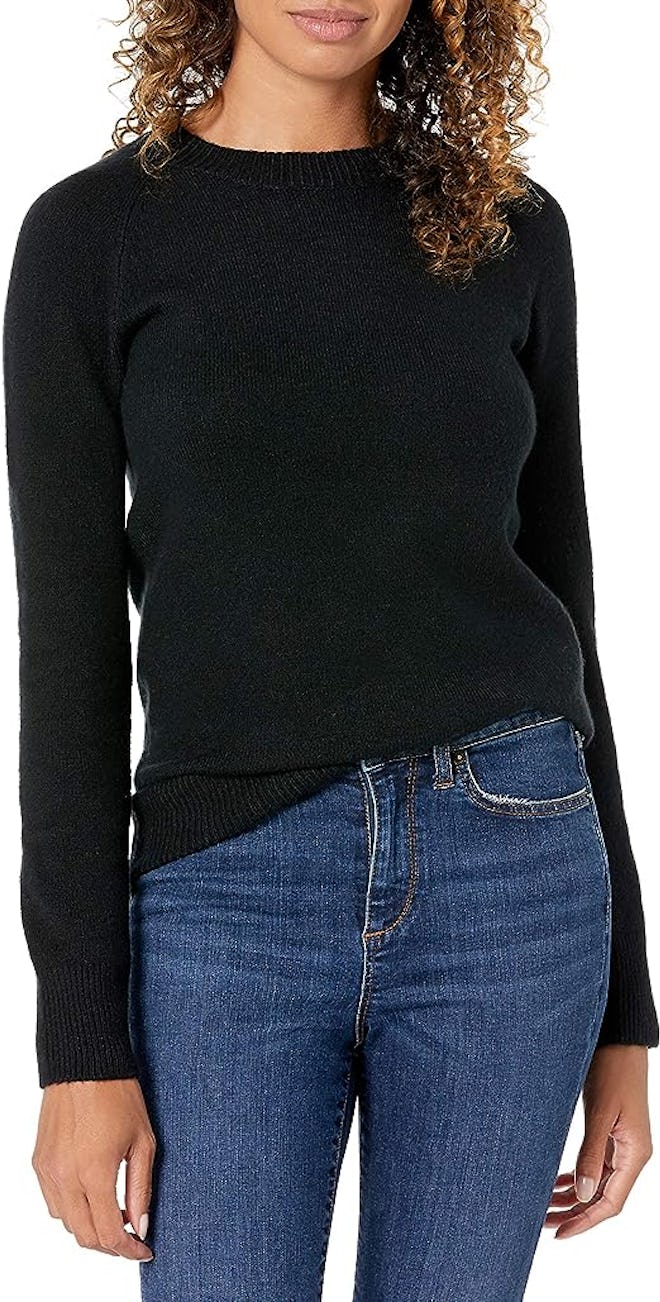 Amazon Essentials Classic-Fit Long-Sleeve Crewneck Sweater
