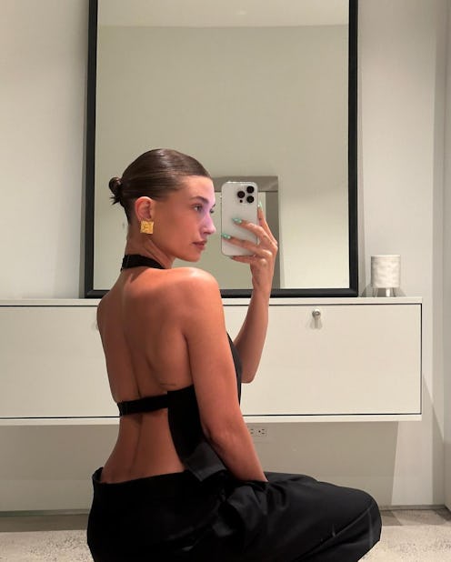 Hailey Bieber backless dress mirror selfie