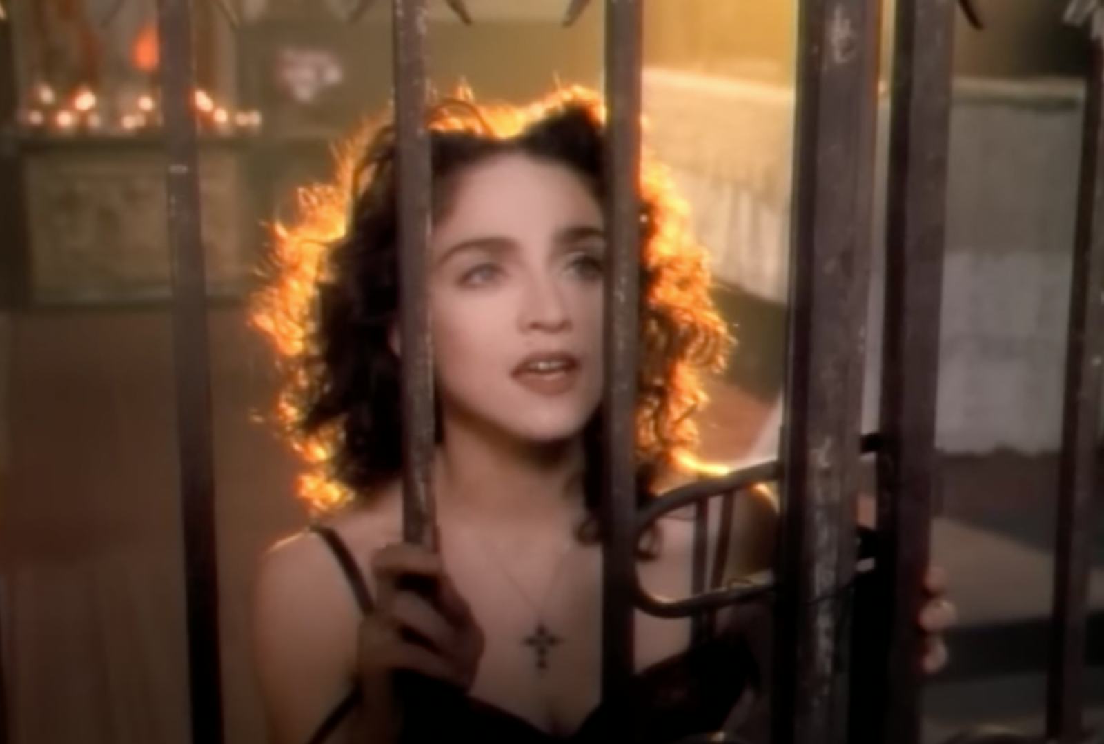 34 Years Later, Madonna's Banned Pepsi Commercial Is ReReleased(02)