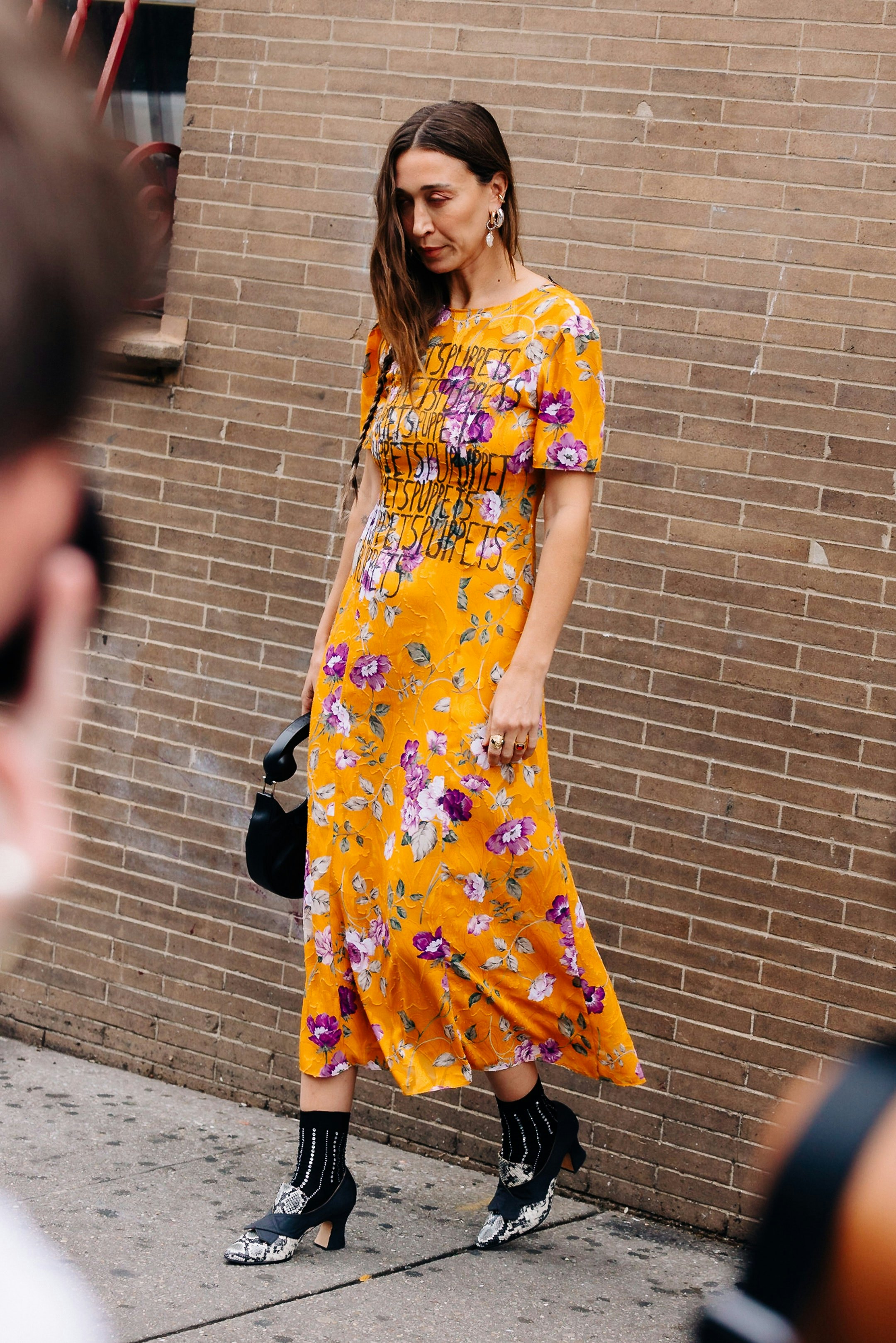 Street style: Shop and wear the trendy SS24 sequin skirt - Vogue