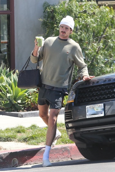 Jacob Elordi seen in Los Angeles, California wearing a Bottega Veneta bag.