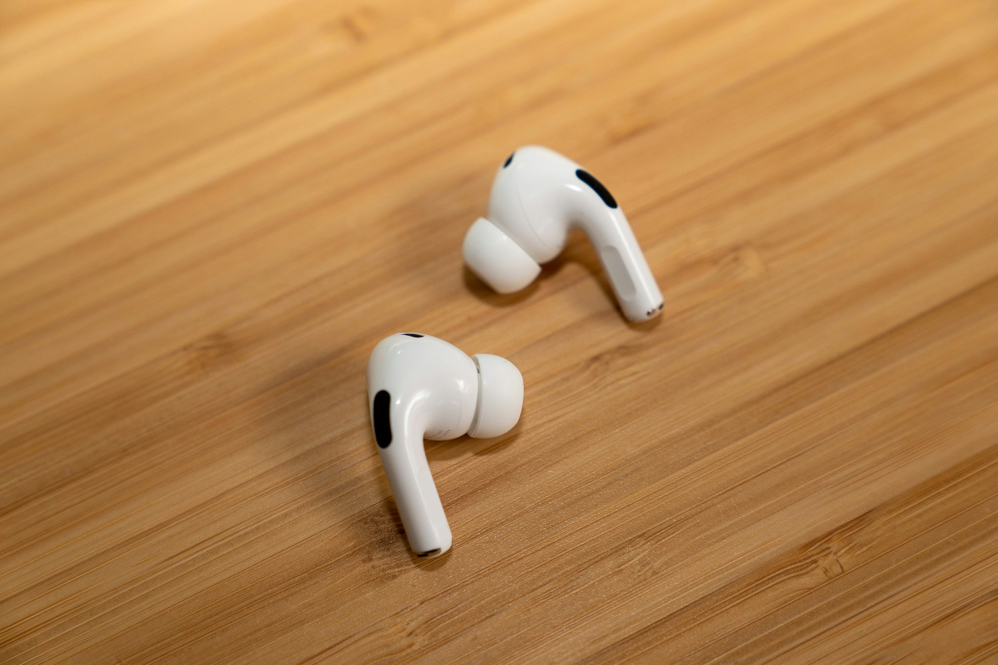 Apple Airpods Pro 2 updated with USB-C charging, lossless audio support and  IP54 rating -  News