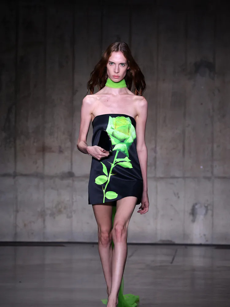 runway dress plantas Floral Dress Runway
