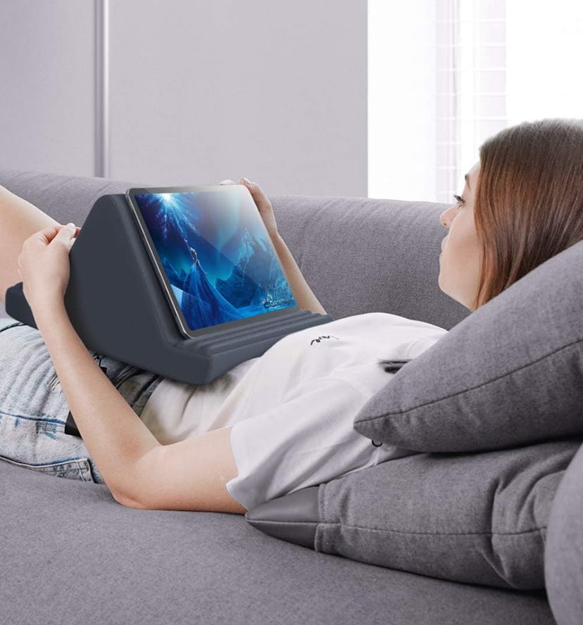 Lamicall Tablet Pillow Stand