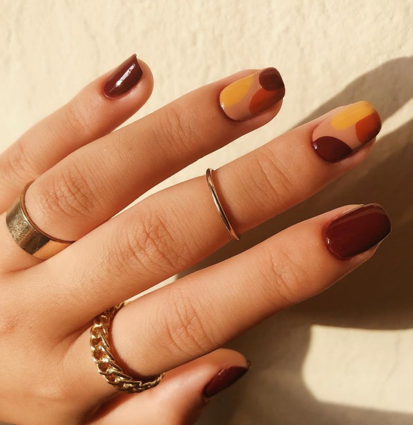 Make your caramel latte manicure mod.