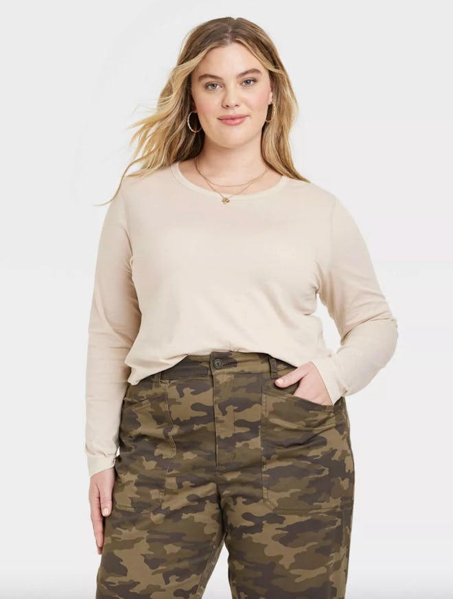 Women’s Long Sleeve Sensory Friendly T-Shirt - Universal Thread™