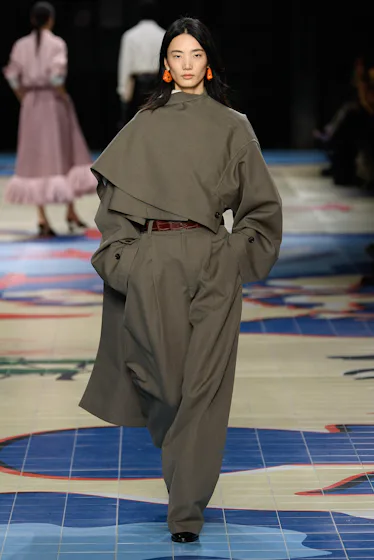 Model on the runway at the Bottega Veneta Spring 2024 Ready to Wear Fashion Show on September 23, 20...