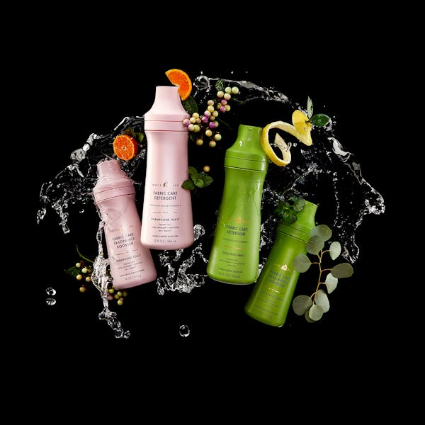 Bath & Body Works' White Barn Fabric Care Collection includes laundry detergent & scent boosters ins…