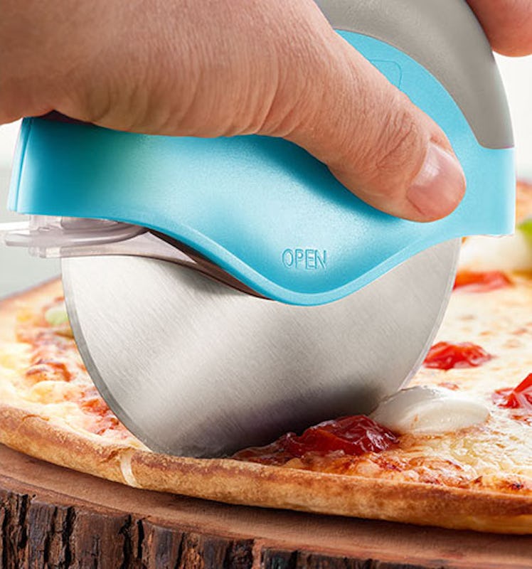 Kitchy Pizza Cutter