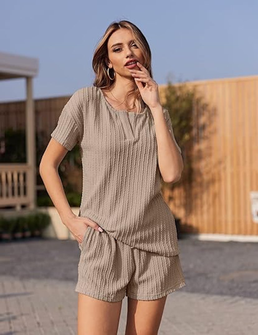 Ekouaer Knit Pajama Set (2-Pieces)