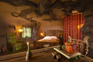 This 'Shrek' Airbnb Is A Free Halloween Stay Inspired By The Movies