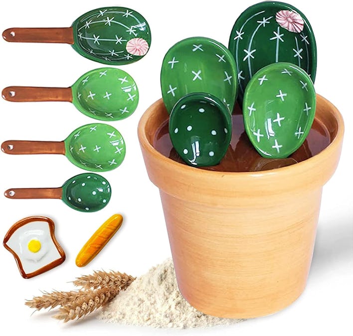 Sirensky Cactus Measuring Spoons Set in Pot with Stand