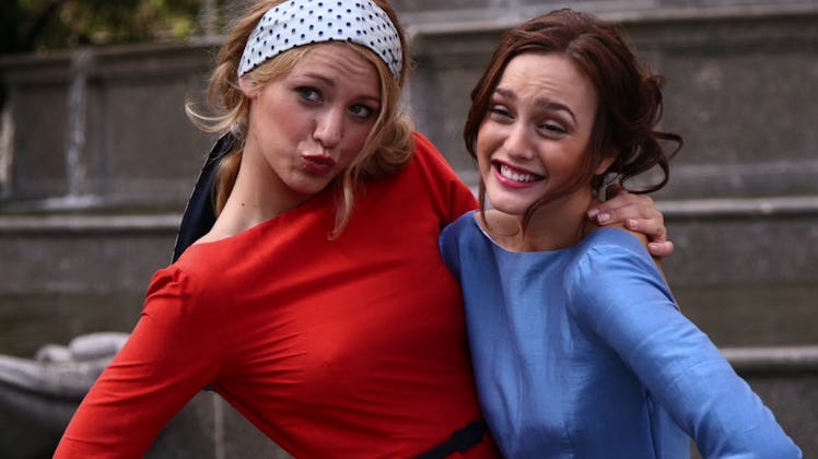 Blair and Serena from 'Gossip Girl' would save some money for the day by hanging out in Central Park...