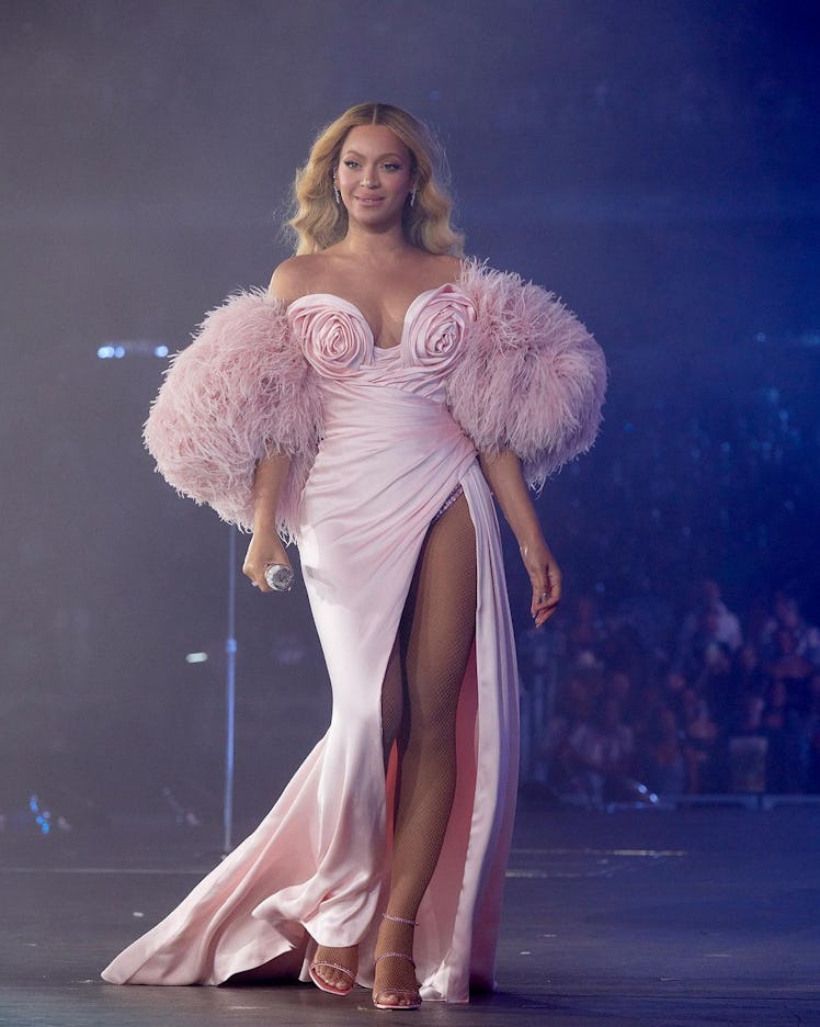  Beyoncé wears a custom Tamara Ralph look during her 'Renaissance' world tour.