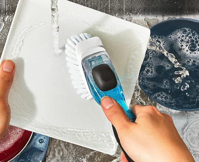 OXO Good Grips Soap Dispensing Dish Brush
