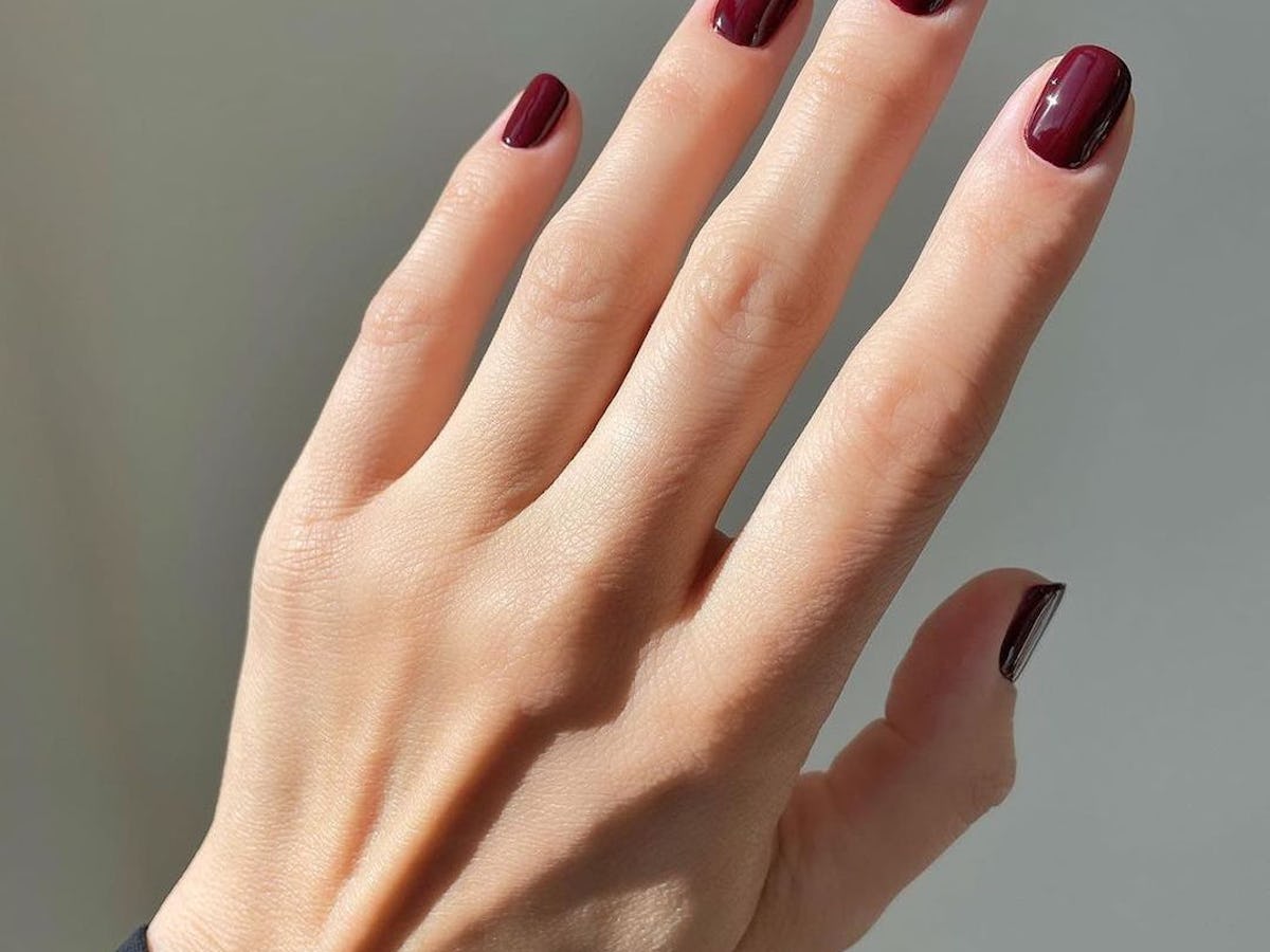 Elegant Simple Maroon Nail Designs