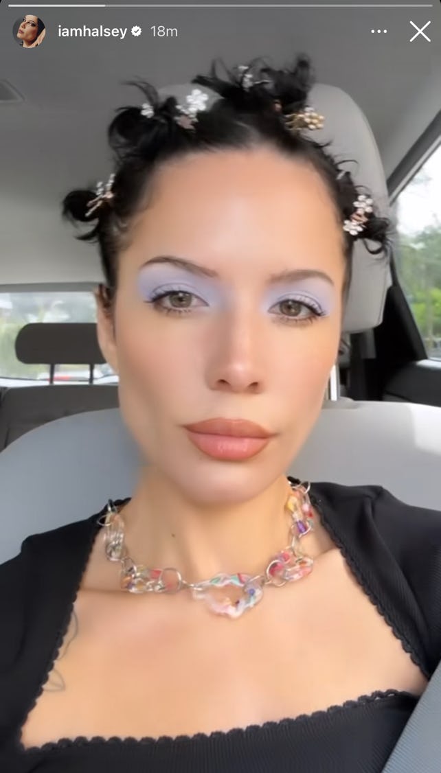 Halsey wore light blue &ldquo;washed denim&rdquo; eyeshadow, a popular early 2000s makeup trend.