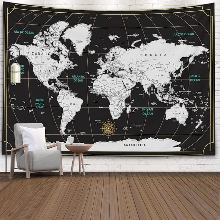 CAPSCEOLL World Map Tapestry