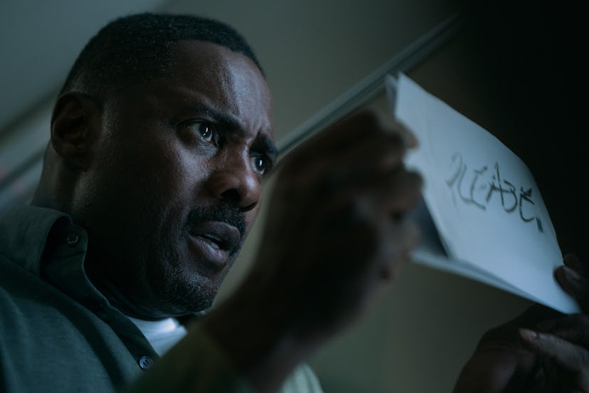 Idris Elba on 'Hijack.' Photo via Apple TV+
