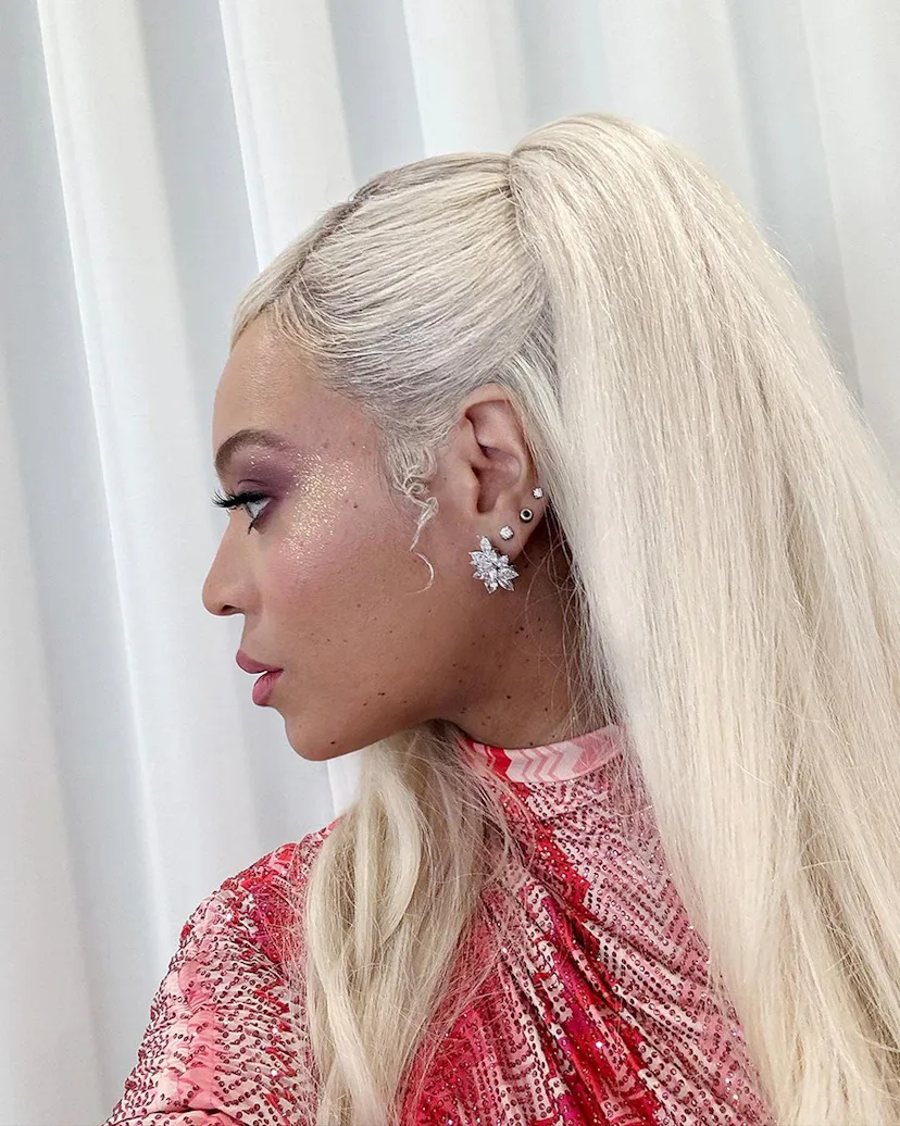 Beyoncé's Silver French Manicure Doesn't Skimp On Shine