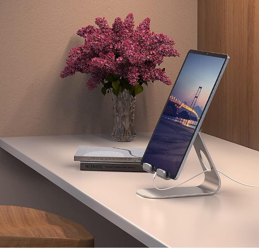 Lamical Adjustable Tablet Stand