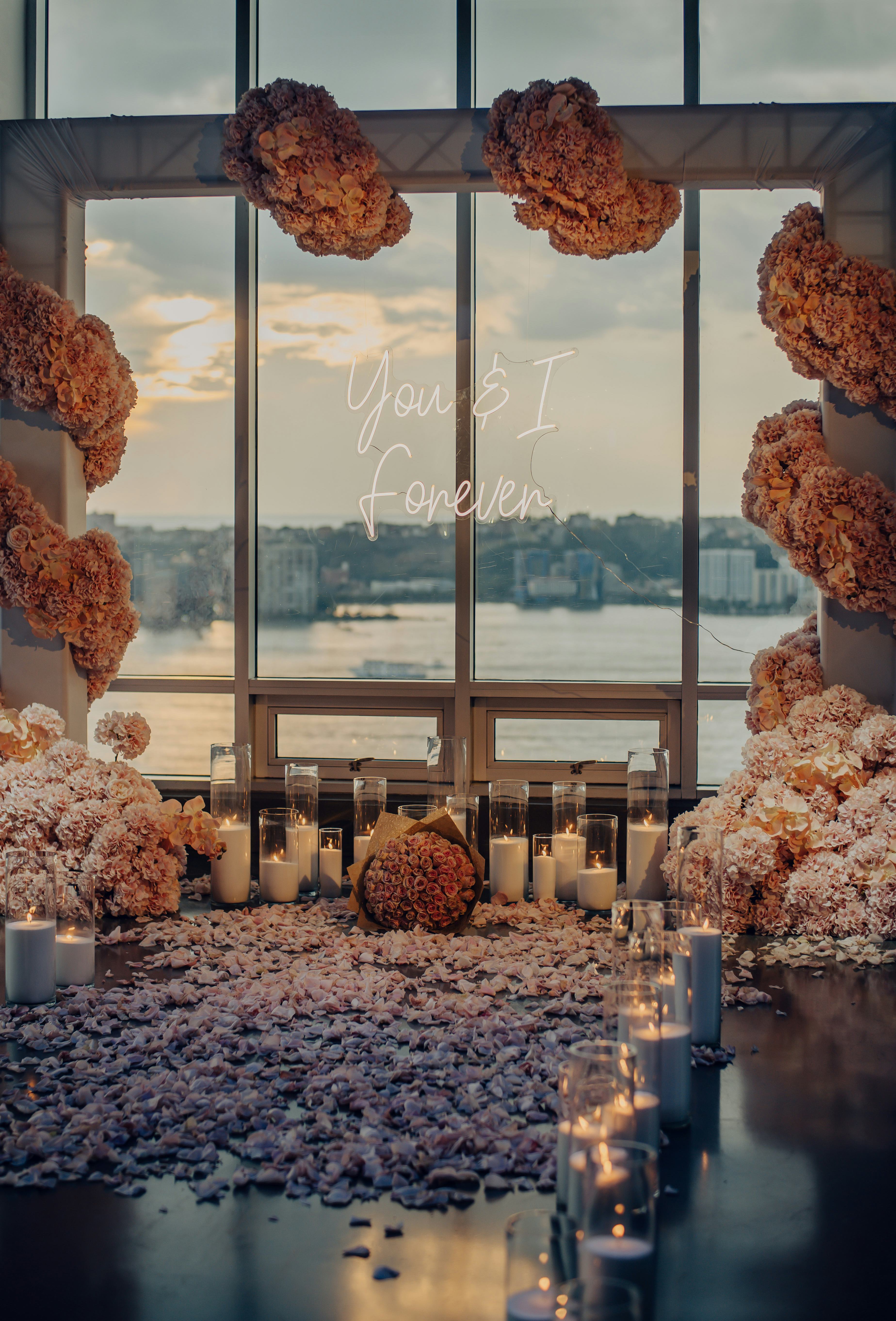 Proposal planner Neha Gupta helped Stephen Mensah propose to Sienna Jeffries.