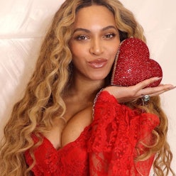 Beyonce heart purse valentines day