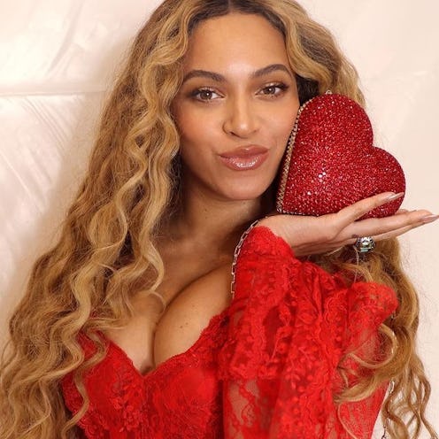 Beyonce heart purse valentines day
