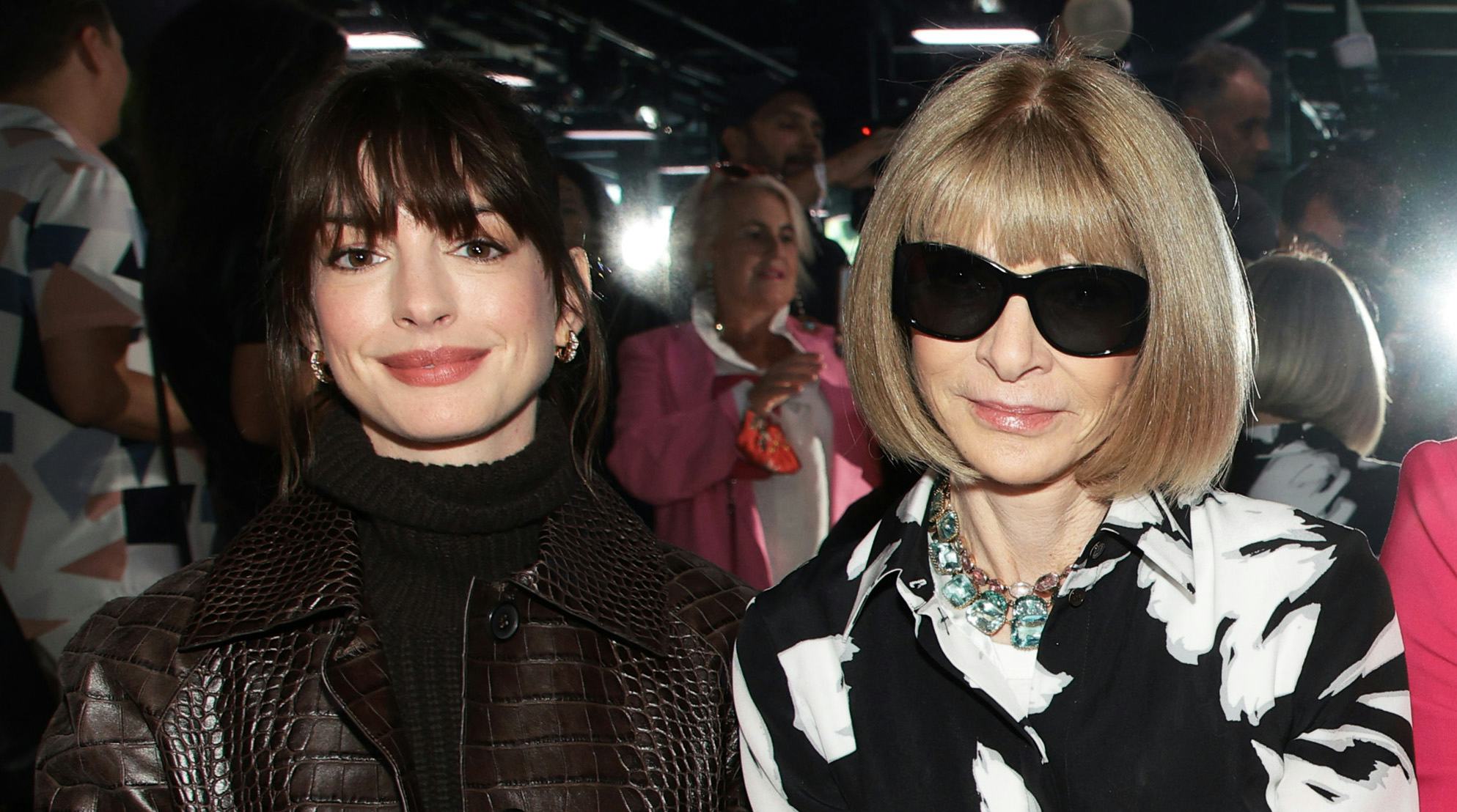 Anne Hathaway & Anna Wintour Had A 'Devil Wears Prada' Moment