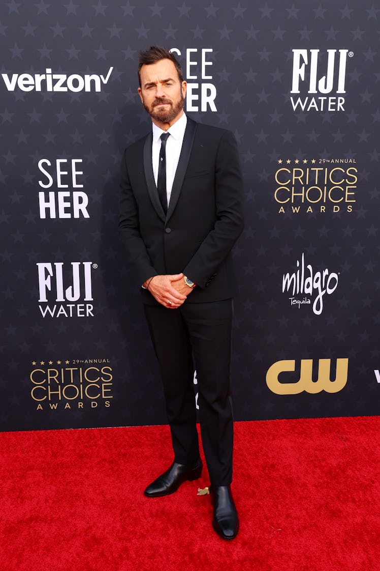 Justin Theroux attends the 29th Annual Critics Choice Awards at Barker Hangar on January 14, 2024 in...