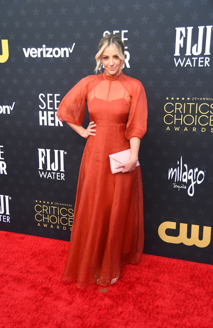 Abby Elliott attends the 29th Annual Critics Choice Awards at Barker Hangar on January 14, 2024 in S...