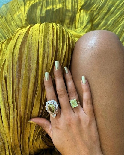 Beyonce gold chrome nails lion king premiere