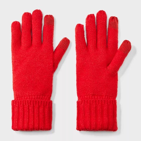 These red gloves are like the ones Taylor Swift wore at the Kansas City Chiefs game. 