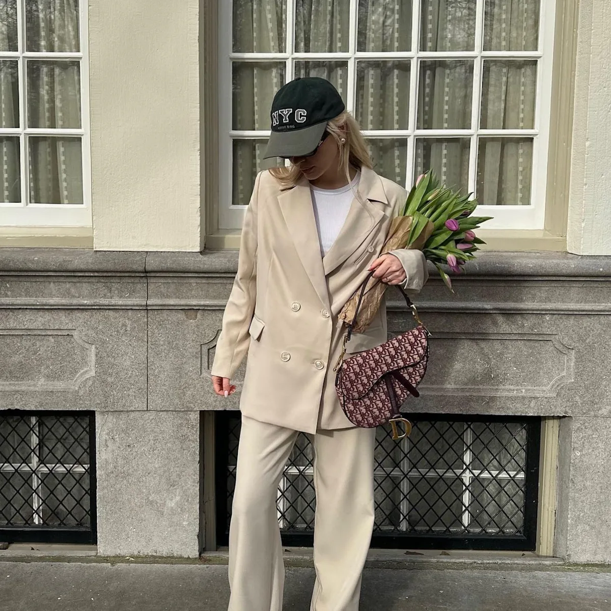 How To Wear Sneakers With Trousers In A Cool & Non-Commuter Way How To Wear Sneakers With Trousers In A Cool & Non-Commuter Way