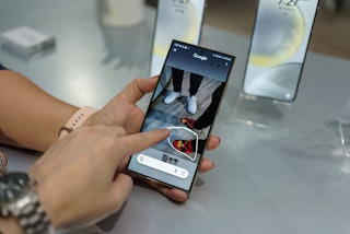 Hands-On With Samsung's Galaxy S24, S24+, S24 Ultra: The Galaxy AI Features  Surprised Me