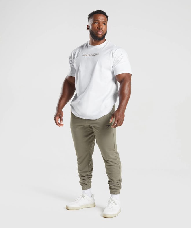 gymshark Essential Oversized Joggers, the perfect valentines day gift for new dads