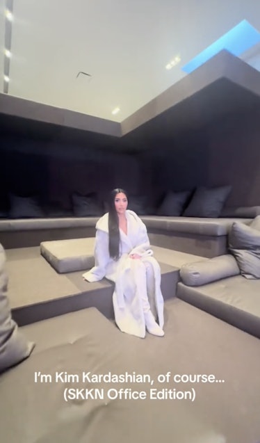 Kim Kardashian, TikTok'ta yayınlanan bir videoda.