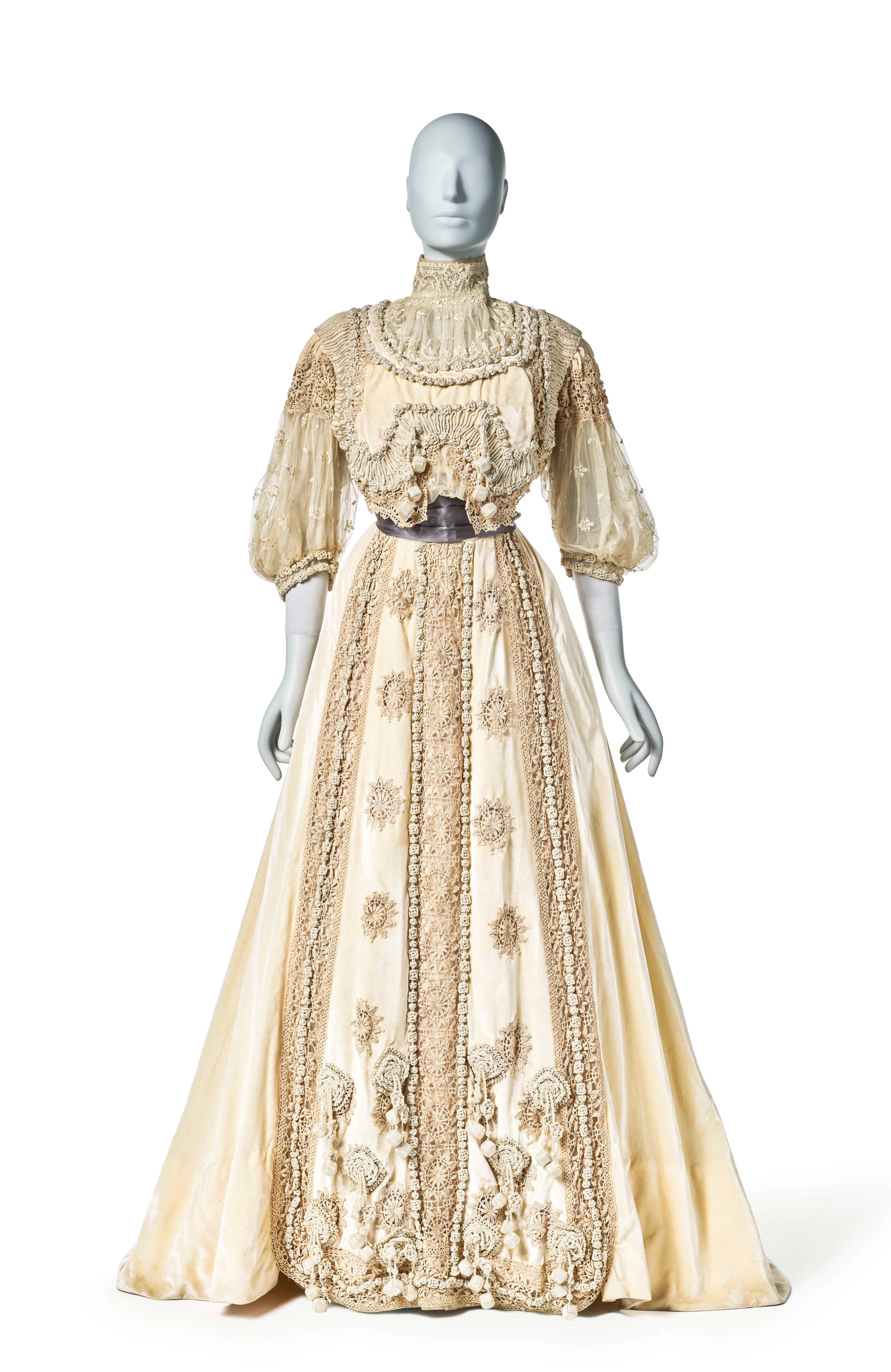 green emerald velvet dress Fashioning San Francisco: A Century of Style main image 0