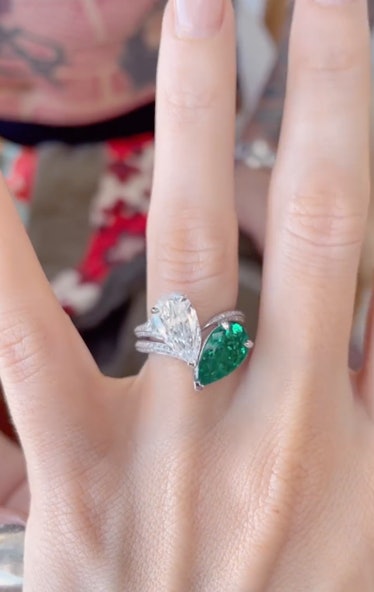 Megan Fox's two-stone engagement ring