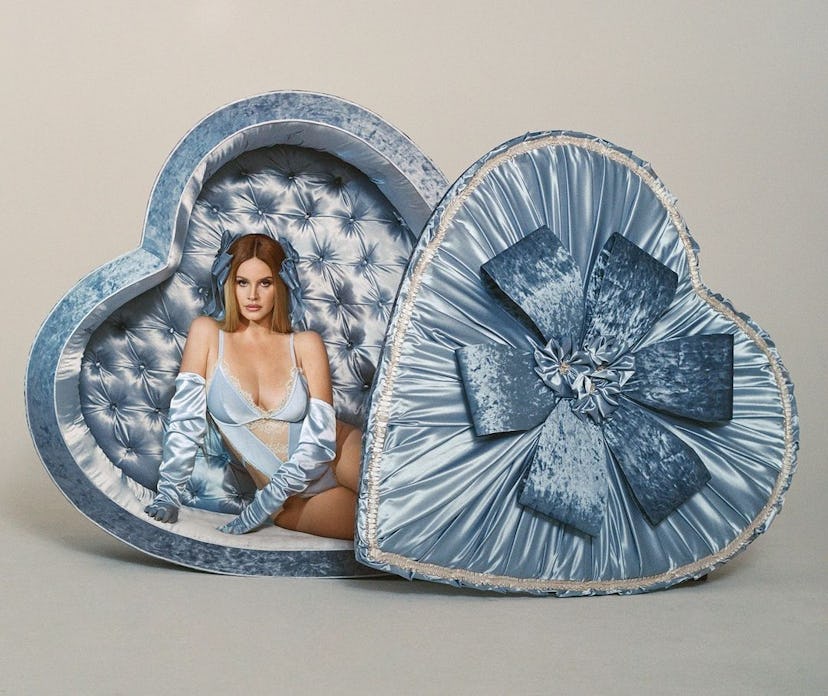 Lana Del Rey wears oversized coquette ribbons in her hair in Skims' Valentine's Shop Campaign.