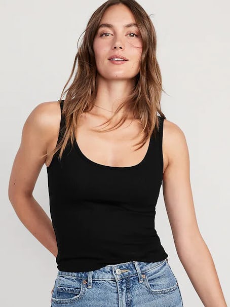 This black tank top is like the one Taylor Swift wore to see Travis Kelce. 