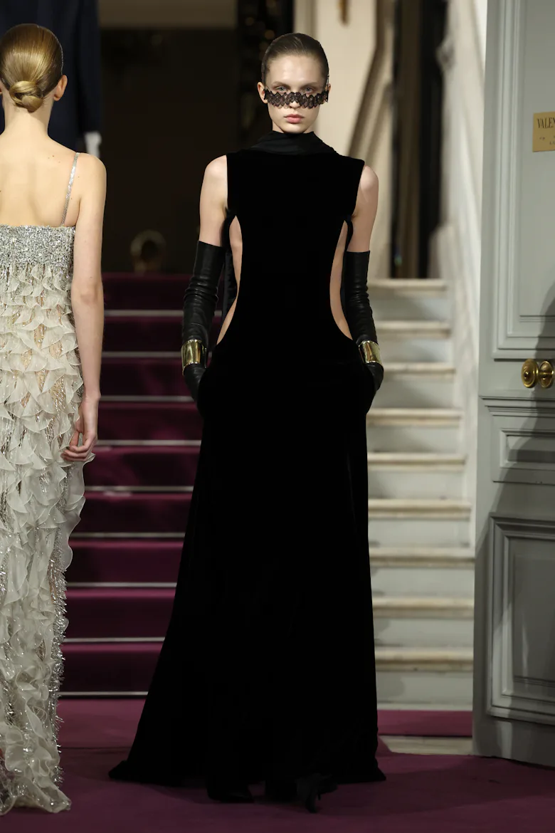 Valentino Couture Spring 2024 Paris Runway Photos