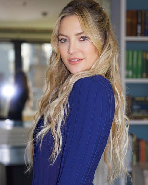 Kate Hudson long wavy hair