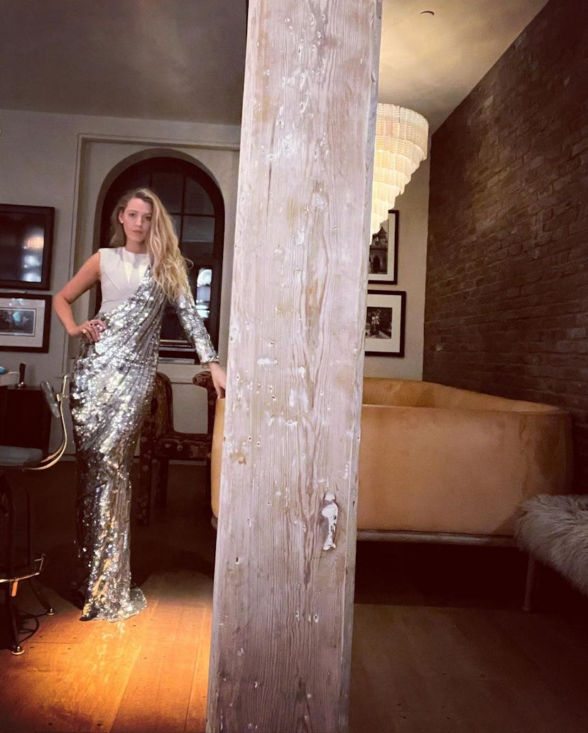 Blake Lively s Bedroom Confirms The Organic Modern Decor Trend Is Still blake-lively-s-bedroom-confirms-the-organic-modern-decor-trend-is-still